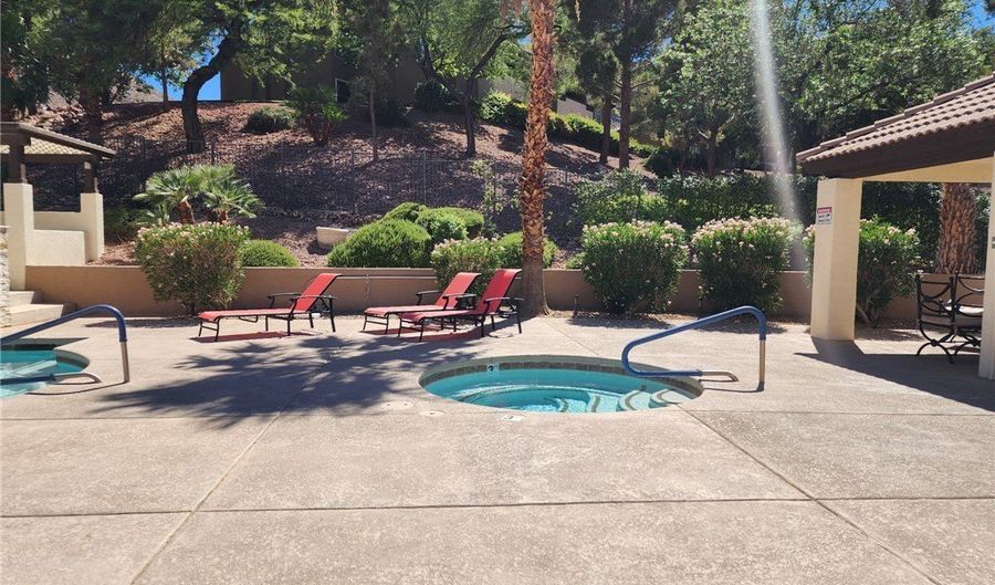 231 W Horizon Ridge Pkwy 1127, Henderson, NV 89012 - 2 Beds, 2 Bath