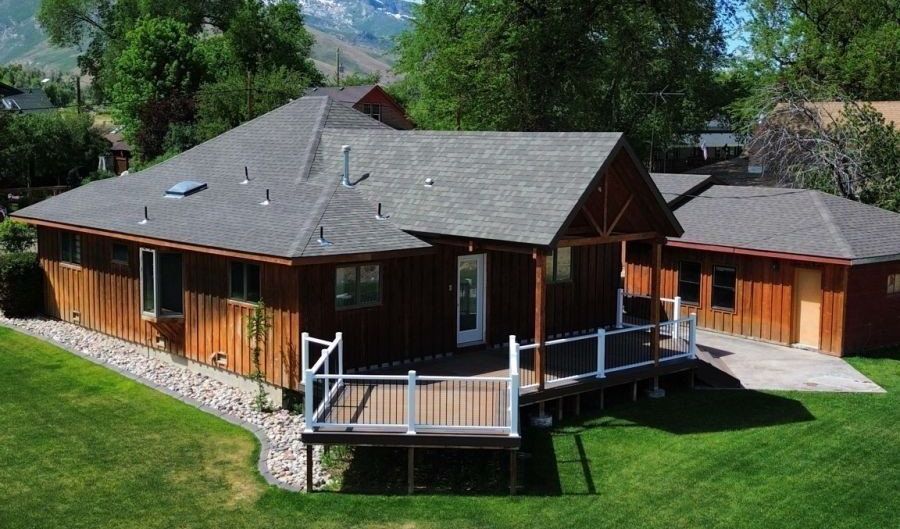 688 Lamoille Rd, Lamoille, NV 89828 - 3 Beds, 2 Bath