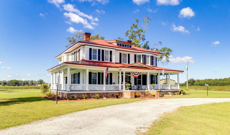 2530 St. Charles Rd, Bishopville, SC 29010 - 5 Beds, 3 Bath