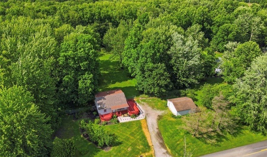1403 Carson Rd, Ashtabula, OH 44004 - 3 Beds, 2 Bath