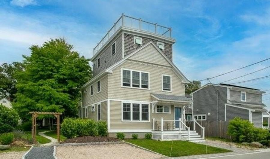 23 Warren Ave 1, Middletown, RI 02842 - 1 Beds, 1 Bath