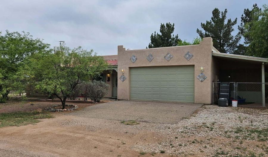 3135 W GREEN PARK Dr, Benson, AZ 85602 - 3 Beds, 2 Bath