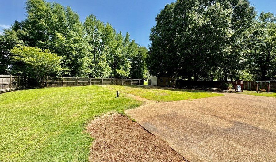 116 Highway 32 E, Bruce, MS 38915 - 3 Beds, 3 Bath