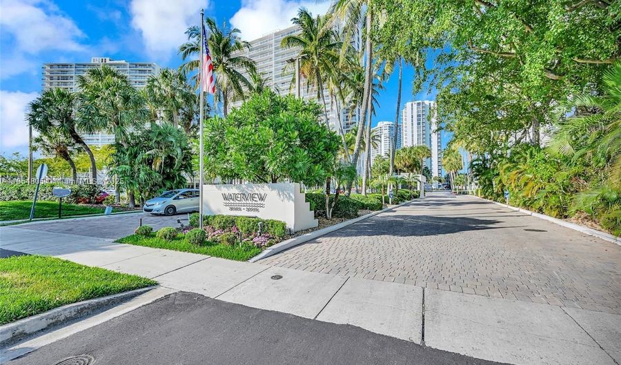 20505 E Country Club Dr 137, Aventura, FL 33180 - 3 Beds, 3 Bath