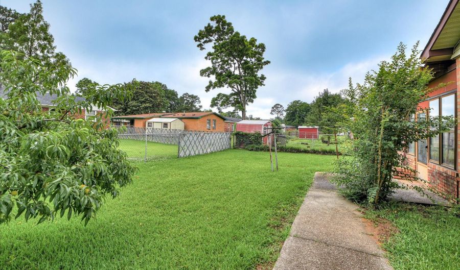 116 E Walker St, Augusta, GA 30901 - 3 Beds, 2 Bath