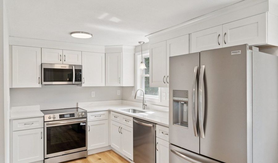 2 Garrison St, Billerica, MA 01821 - 3 Beds, 1 Bath