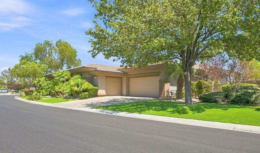 6 Old Marsh Ct, Henderson, NV 89052 - 5 Beds, 5 Bath