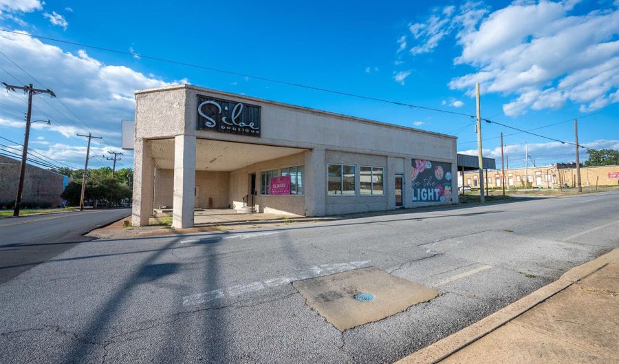181 S Central Ave, Batesville, AR 72501 - 0 Beds, 0 Bath