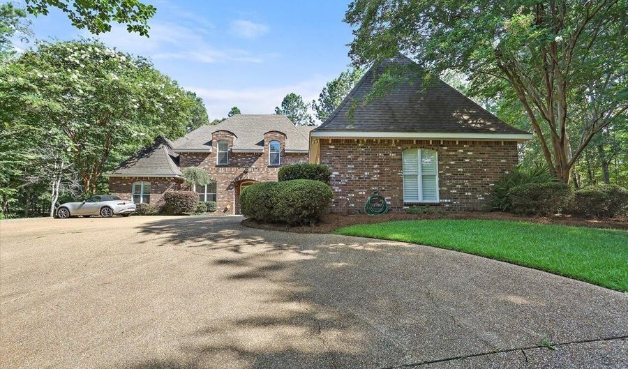 739 Westerly Dr, Brandon, MS 39042 - 5 Beds, 4 Bath