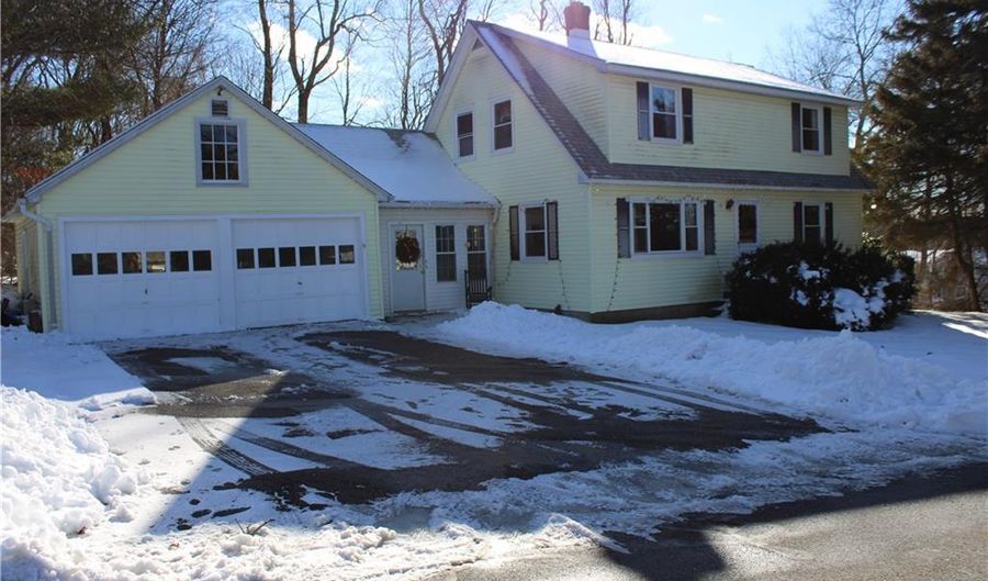 15 Maple Dr, Harwinton, CT 06791 - 3 Beds, 2 Bath