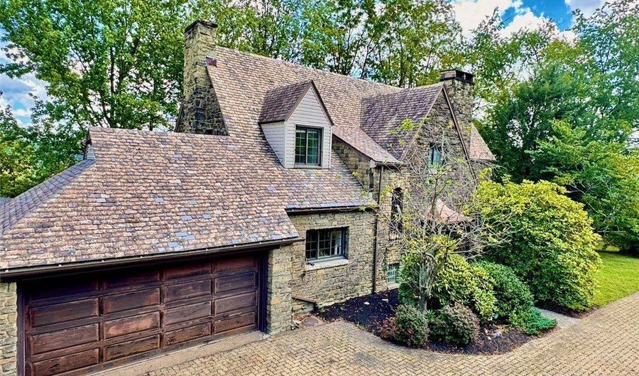534 State Route 885, Jefferson Hills, PA 15025 - 3 Beds, 2 Bath