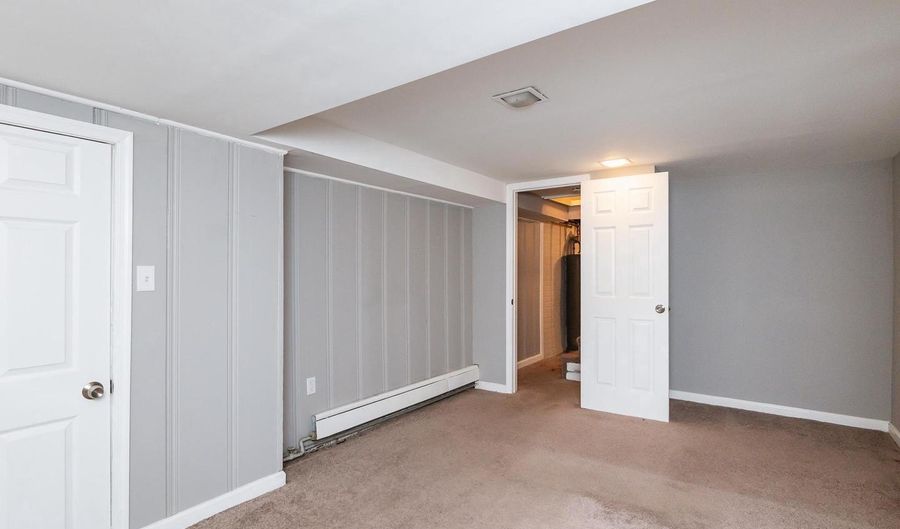 3321 ELM Ave, Baltimore, MD 21211 - 2 Beds, 2 Bath