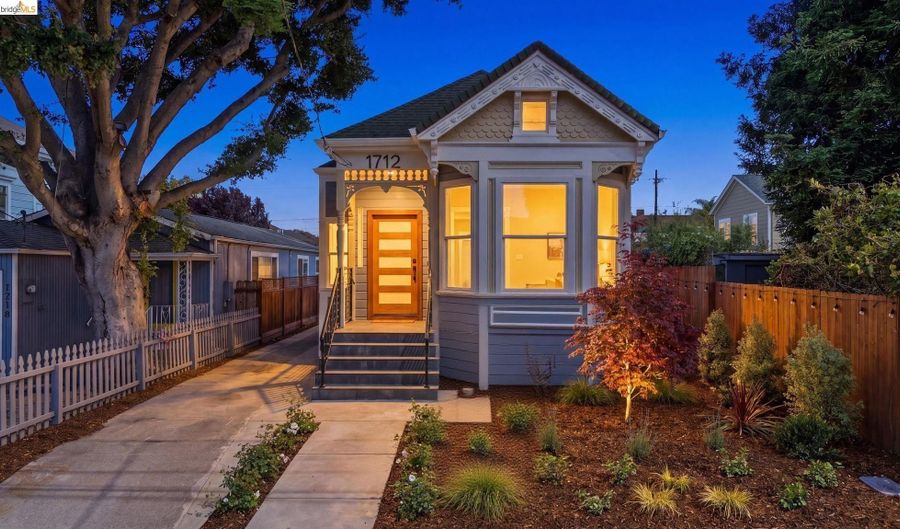 1712 Schiller St, Alameda, CA 94501 - 3 Beds, 2 Bath