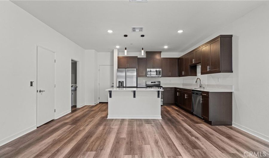 35172 Grove Trl, Fallbrook, CA 92028 - 2 Beds, 3 Bath