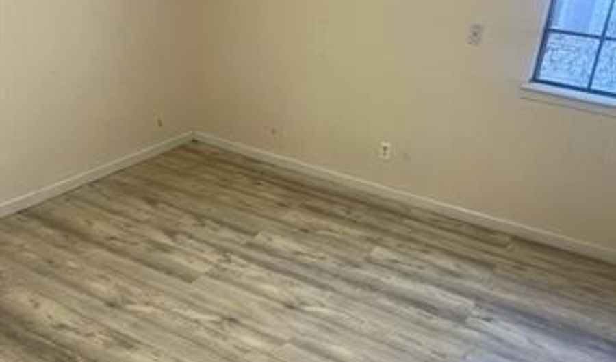 727 E 6th, Ada, OK 74820 - 3 Beds, 2 Bath