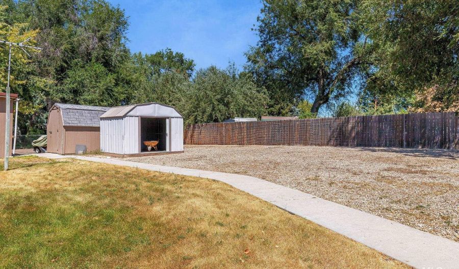 24764 Sunburst Dr, Caldwell, ID 83607 - 2 Beds, 2 Bath