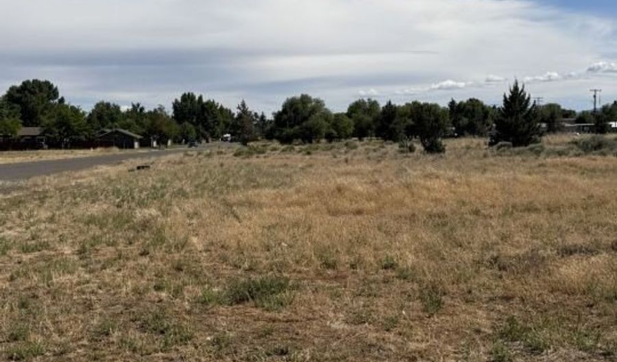 N Hwy 299/395, Alturas, CA 96101 - 0 Beds, 0 Bath