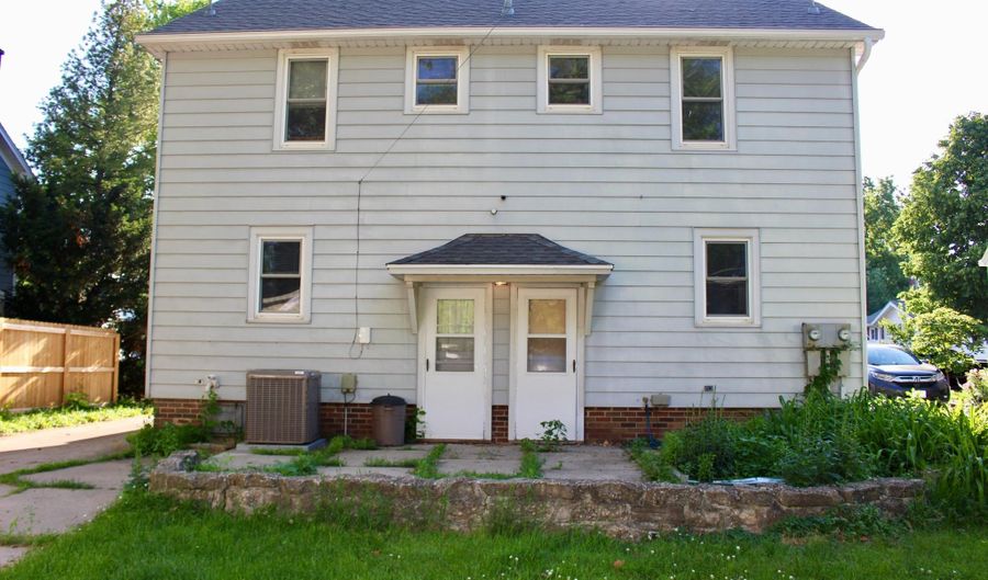 1108-1110 Roosevelt Ave, Ames, IA 50010 - 0 Beds, 0 Bath