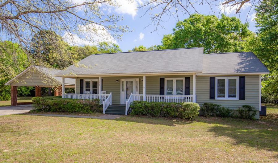145 N Clemson Dr, Barnwell, SC 29812 - 3 Beds, 2 Bath