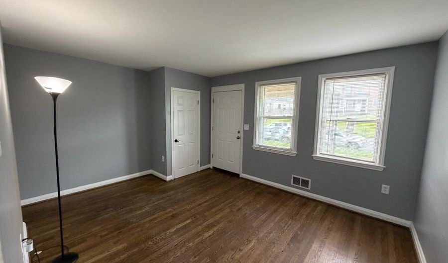 7136 EASTBROOK Ave, Baltimore, MD 21224 - 4 Beds, 2 Bath