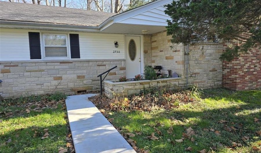 2750 Stonecrest Dr, Arnold, MO 63010 - 3 Beds, 1 Bath