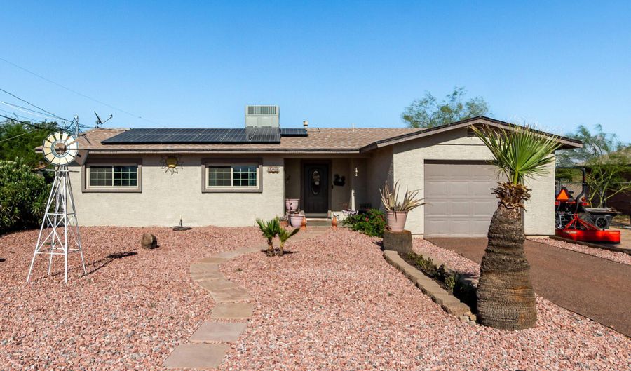 305 4TH Ave W, Buckeye, AZ 85326 - 3 Beds, 2 Bath