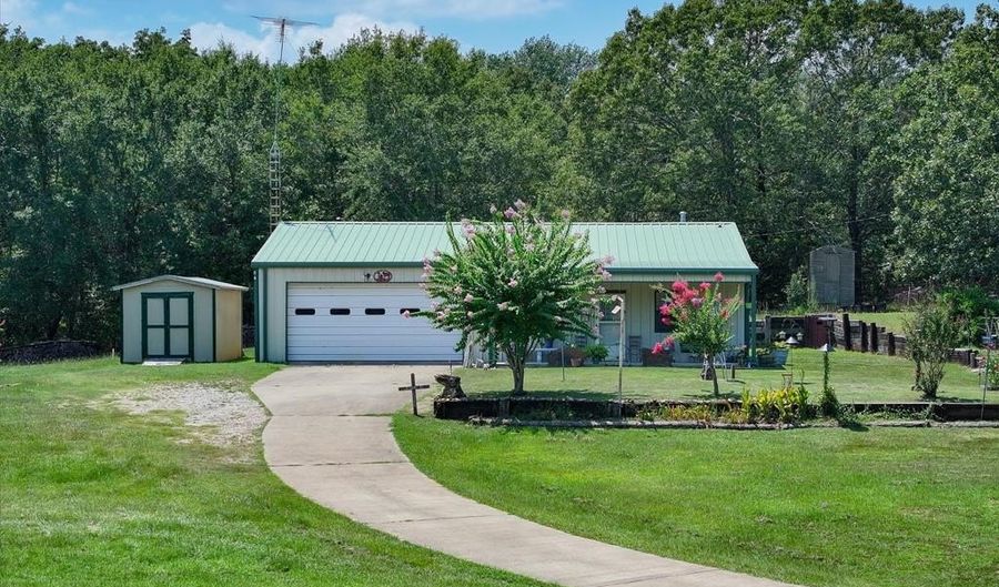 2063 RS County Road 2370 Rd, Alba, TX 75410 - 2 Beds, 1 Bath