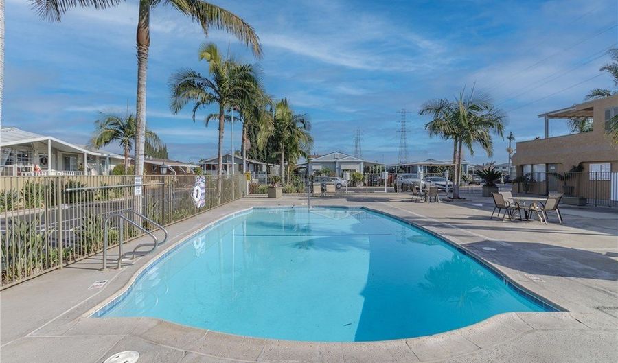 1616 S Euclid, Anaheim, CA 92802 - 5 Beds, 2 Bath