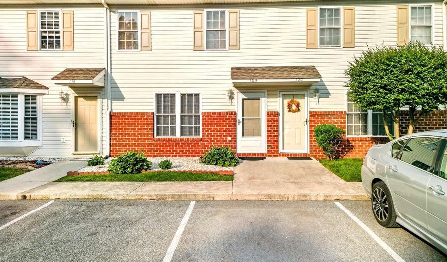 108 Jeremiah Ct, Amherst, VA 24572 - 2 Beds, 2 Bath