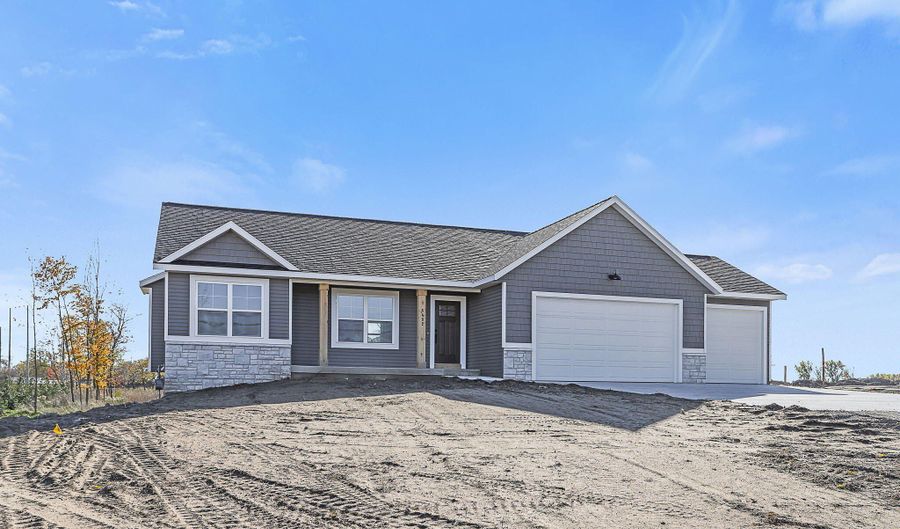 6482 Fillmore St, Allendale, MI 49401 - 3 Beds, 2 Bath