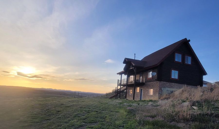 395 Coutant Creek Rd, Sheridan, WY 82801 - 5 Beds, 4 Bath