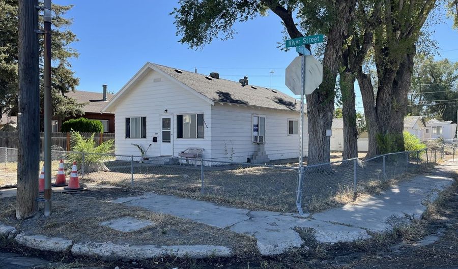 204 River St, Elko, NV 89801 - 2 Beds, 1 Bath
