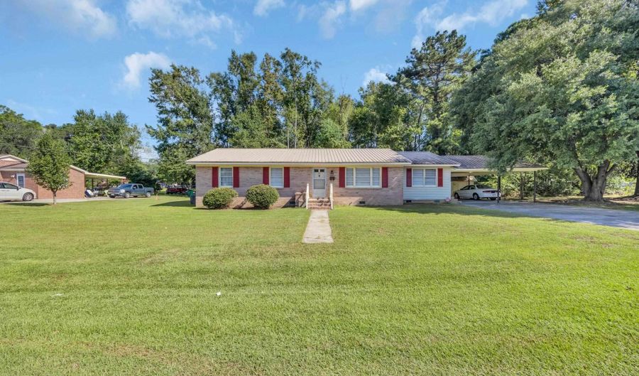 40 W Balsam St, Andrews, SC 29510 - 3 Beds, 2 Bath