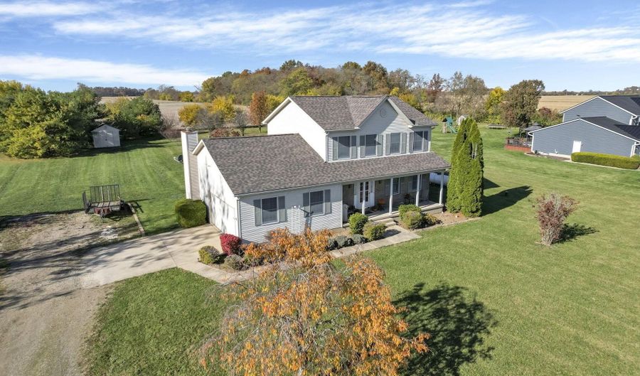 14877 Messmore Rd, Ashville, OH 43103 - 3 Beds, 2 Bath