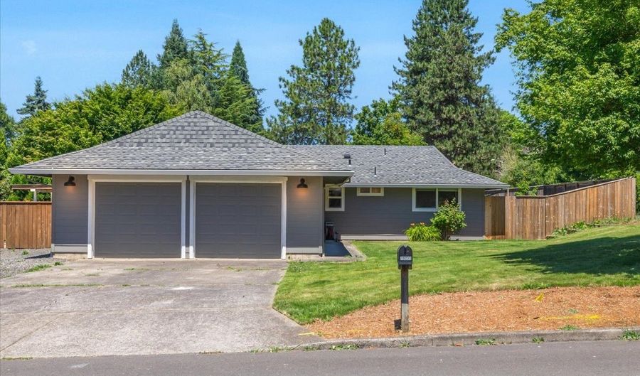 19235 SW OAK St, Aloha, OR 97078 - 3 Beds, 2 Bath