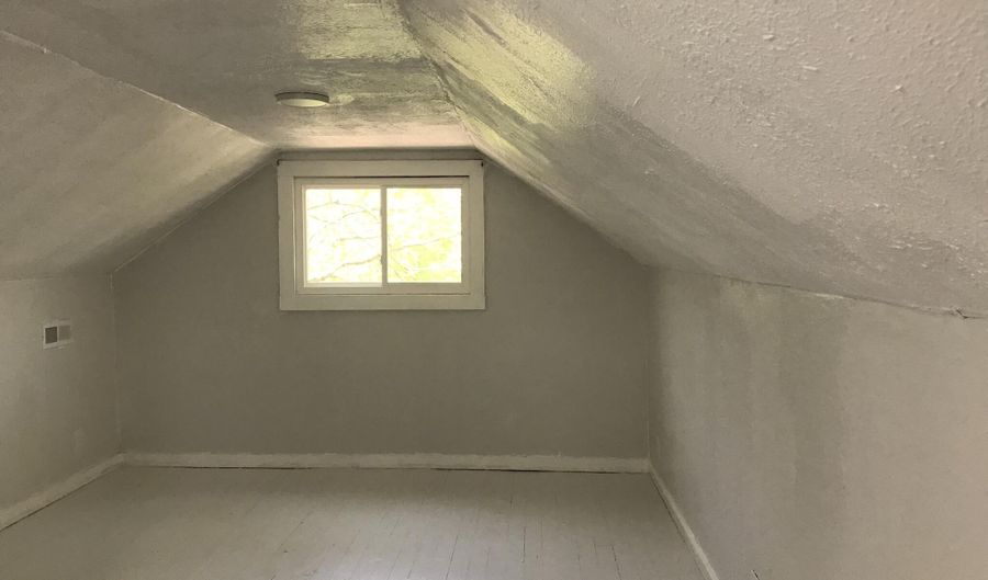 3013 Simpson Rd, Ashland, KY 41101 - 3 Beds, 2 Bath