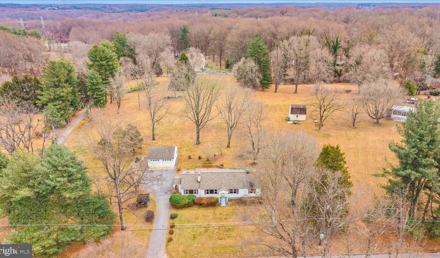 1401 TUCKER Ln, Ashton, MD 20861 - 3 Beds, 2 Bath