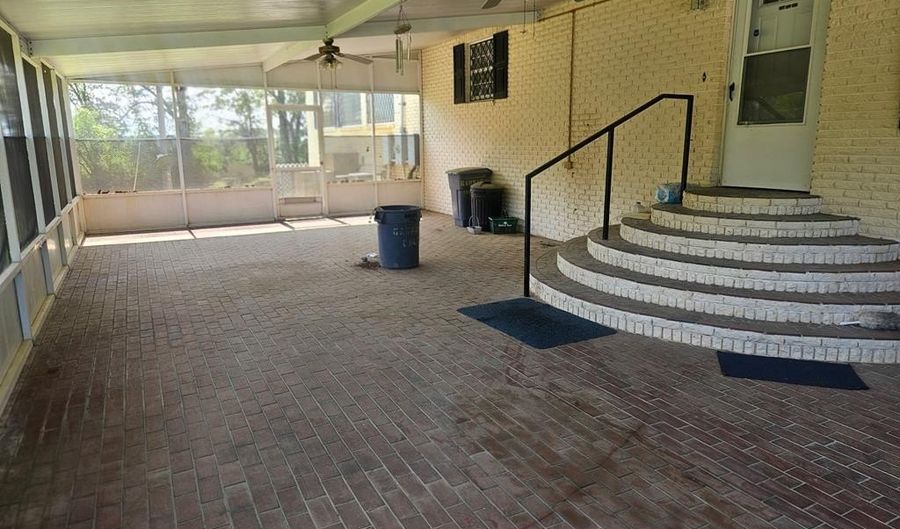 2476 Hwy 76, Adel, GA 31620 - 4 Beds, 2 Bath