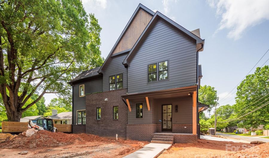 4900 Doris Ave, Charlotte, NC 28205 - 5 Beds, 3 Bath