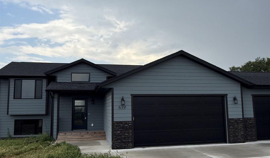 639 Eagle Ct, Box Elder, SD 57719 - 3 Beds, 2 Bath