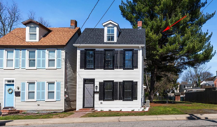529 CANNON St, Chestertown, MD 21620 - 3 Beds, 2 Bath