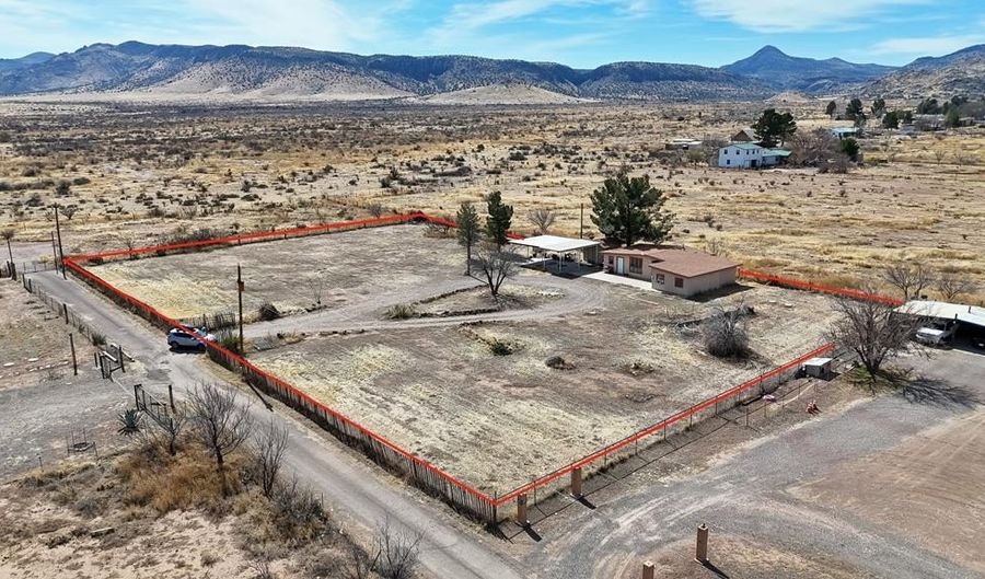 423 Mountain View Rd, Alpine, TX 79830 - 3 Beds, 1 Bath