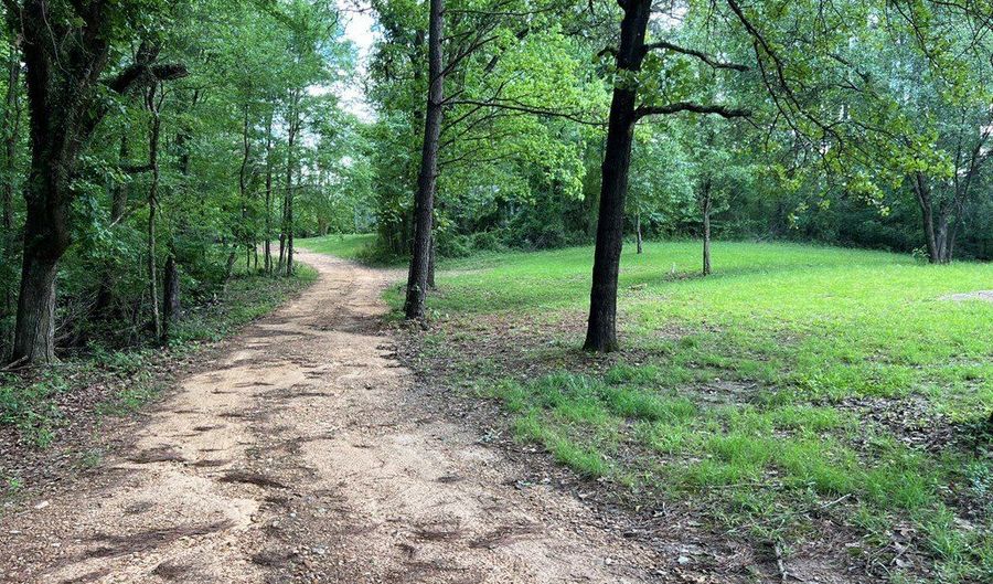 15 County Road 1088 Lafayette Co, Batesville, MS 38606 - 3 Beds, 2 Bath