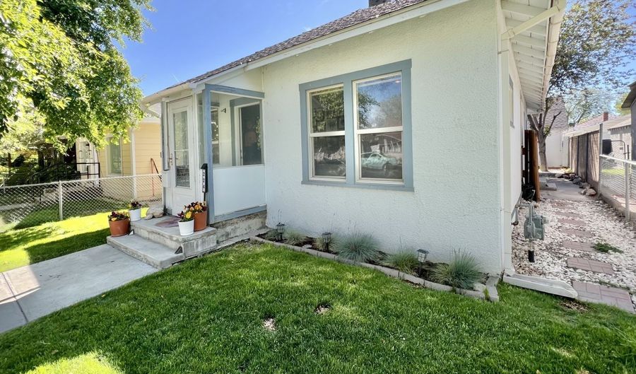 224 Oak St, Elko, NV 89801 - 2 Beds, 1 Bath
