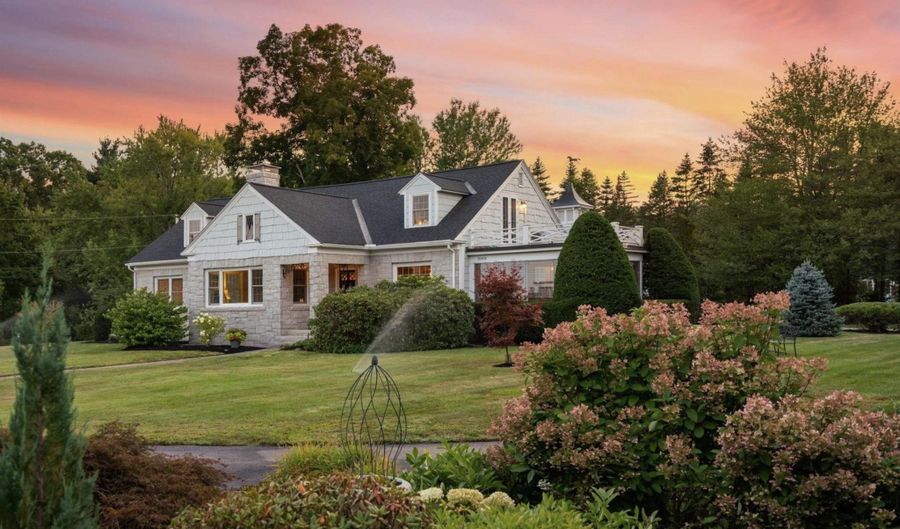 127 Liberty Hill Rd, Bedford, NH 03110 - 4 Beds, 3 Bath