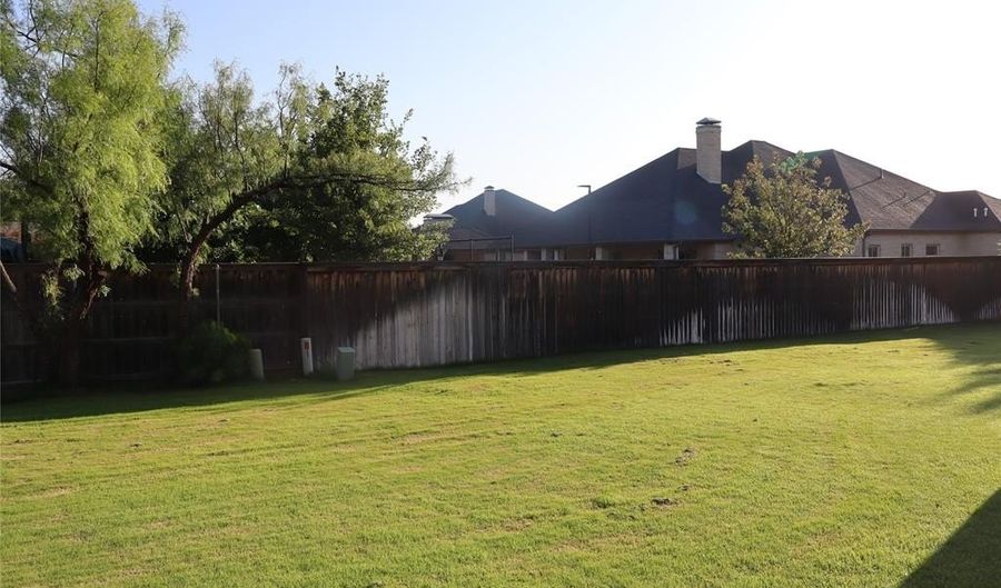 2310 Valholla Ct, Abilene, TX 79606 - 4 Beds, 5 Bath
