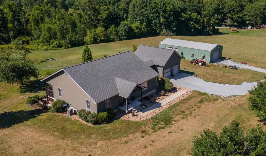 3860 BOYD Rd, Anna, IL 62906 - 4 Beds, 3 Bath