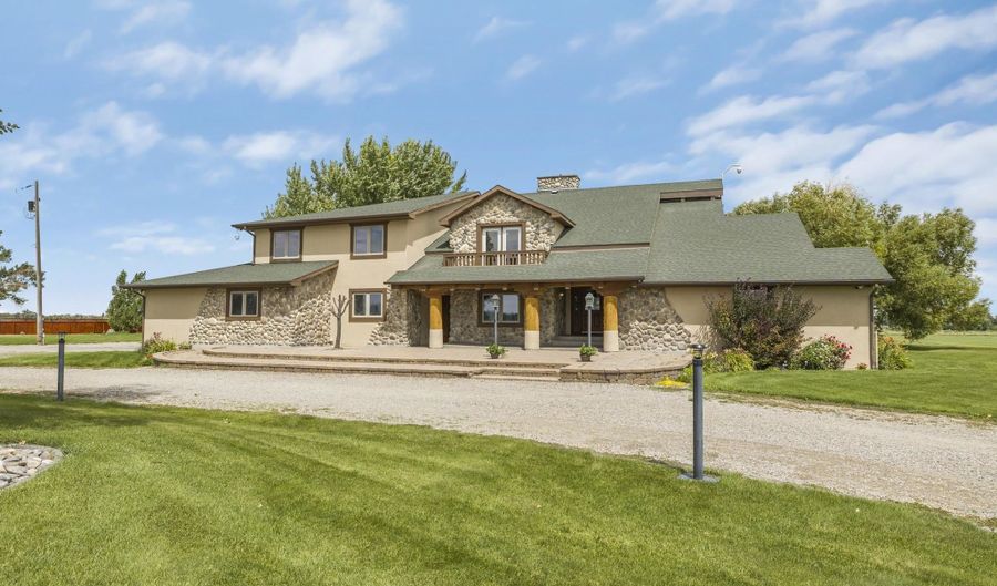 144 E 400 N, Blackfoot, ID 83221 - 8 Beds, 7 Bath