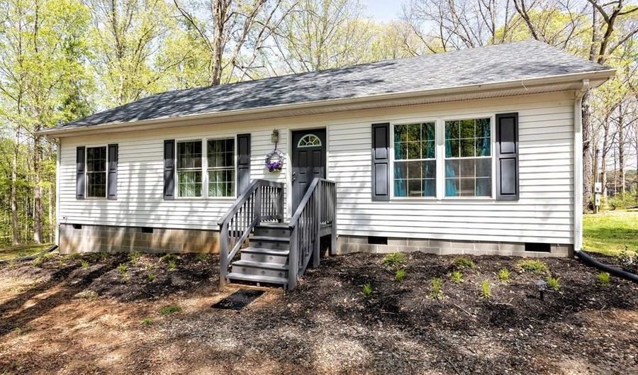 13951 Clementown Rd, Amelia, VA 23002 - 3 Beds, 2 Bath