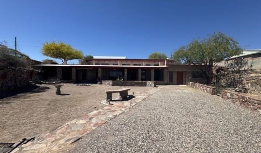 1110 N Calle Del Sol, Clifton, AZ 85533 - 3 Beds, 2 Bath